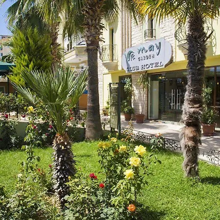 Garden Club Feriested 4*
