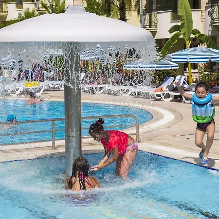 Resort Garden Club 4*