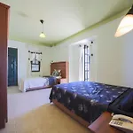 Garden Club 4*