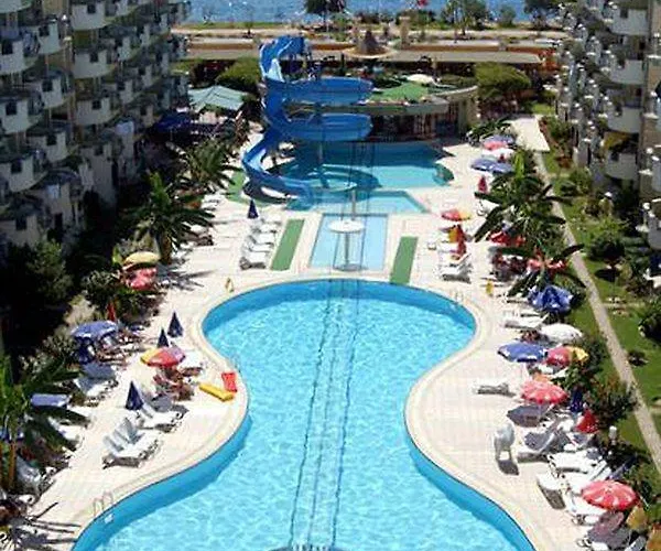 Garden Club 4*