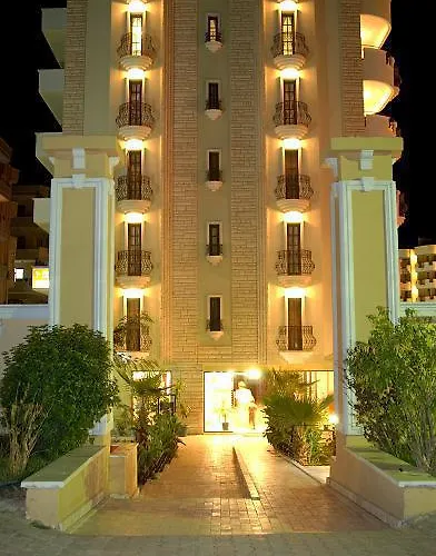 Garden Club 4*